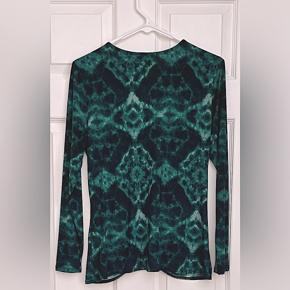 INC International Concepts silky blouse sized Petite M (MP) - Picture 5 of 9